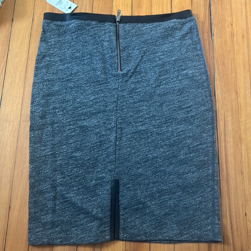 Express Heather Gray Pencil Skirt, size medium - NWT